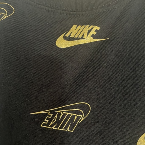 NIKE L crop tee - Picture 2 of 3